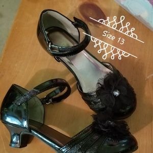 Girls shoes